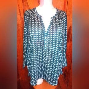 🆓 With $25 Dollar Purchase! **NWOT** H&M Top